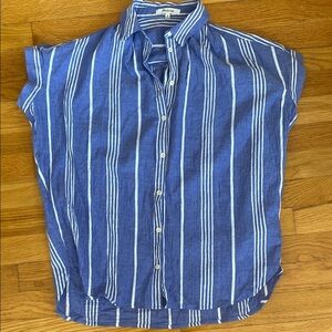 Madewell Blue and White Casual Button Down Shirt